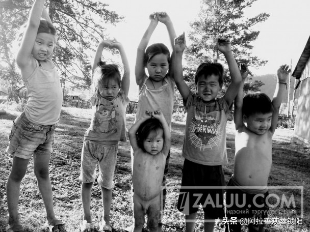 蒙古国最多生几个孩子,蒙古族和汉族生下的孩子