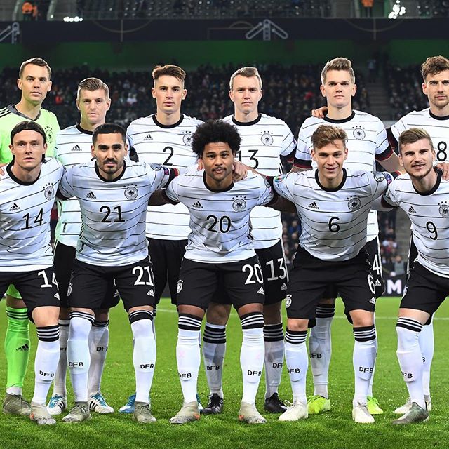 新晋德国国脚中卫科赫，弗莱堡后防线上的罗宾侠