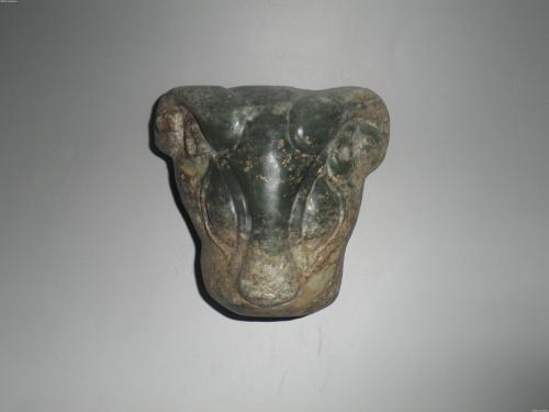 这种玉的出现，满足了各方面的需求