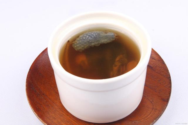 红参红枣枸杞乌鸡汤小孩可以吃,当归黄芪党参红枣枸杞乌鸡汤