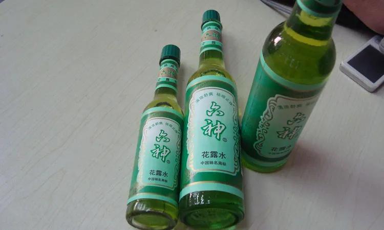 多少温度下儿童电话手表会自燃,儿童打电话手表发热有危险吗