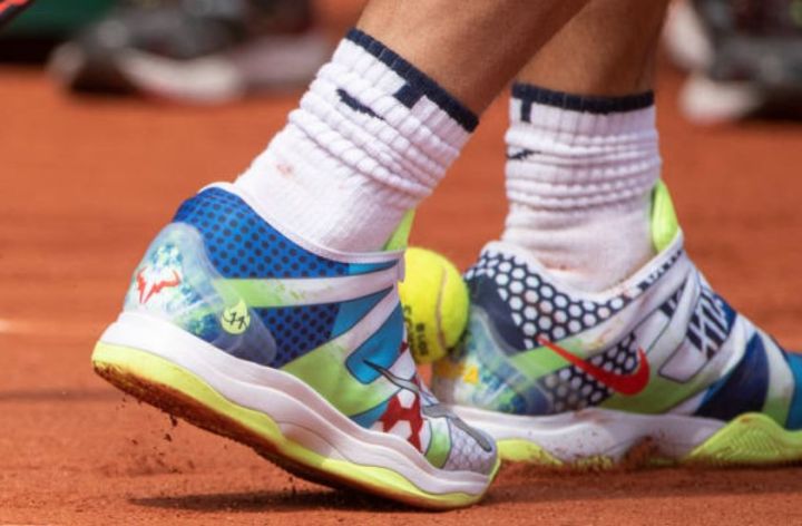 纳达尔红土夺冠集锦,纳达尔法网11冠战靴