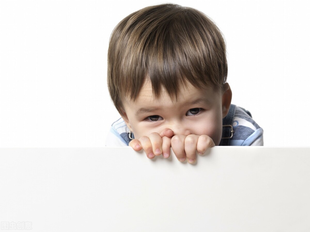 胆小鬼的孩子是什么原因造成的,孩子胆小怕鬼的最佳方法