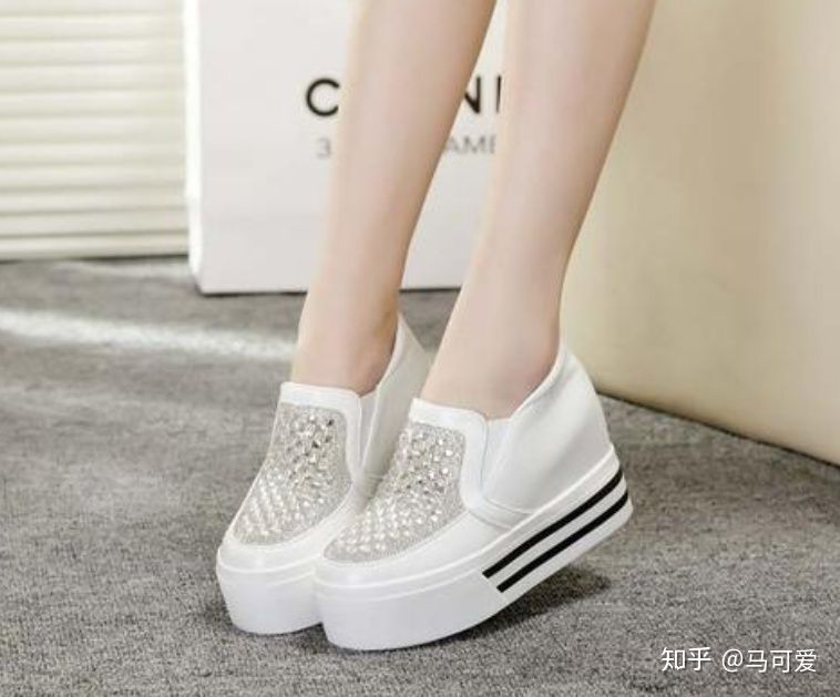 小腿粗怎么判断是脂肪还是肌肉,坐着快速瘦脂肪小腿的正确方法