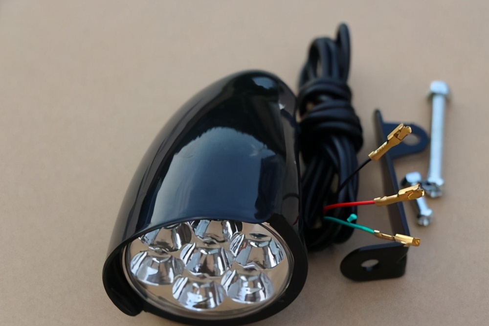 电动车大灯不亮怎么维修组合开关,电动车大灯不亮怎么维修喇叭不响