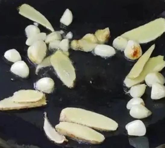 嫩姜炒鸭肉的做法大全,鸭肉炒嫩姜的家常做法