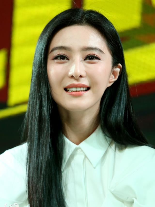 范冰冰复出后无往不利，最新微博却暴露“疲态”，快撑不下去了？