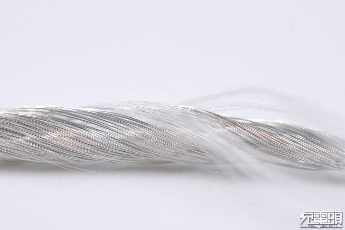 华为usb充电线拆解,华为1.8米充电线拆解