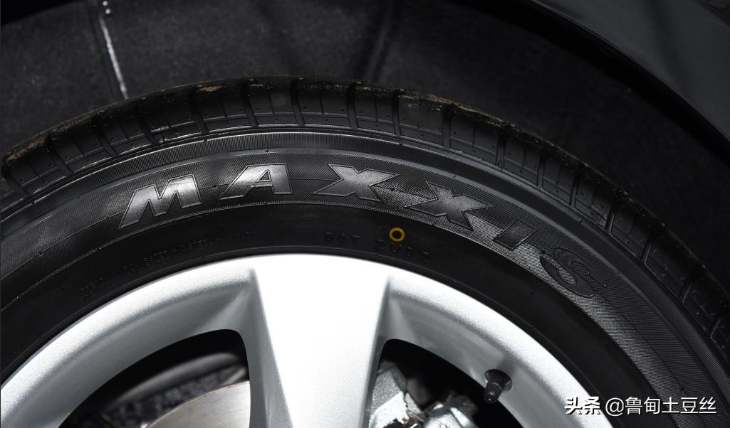 奔驰威霆轮胎升级,威霆升级轮毂案例