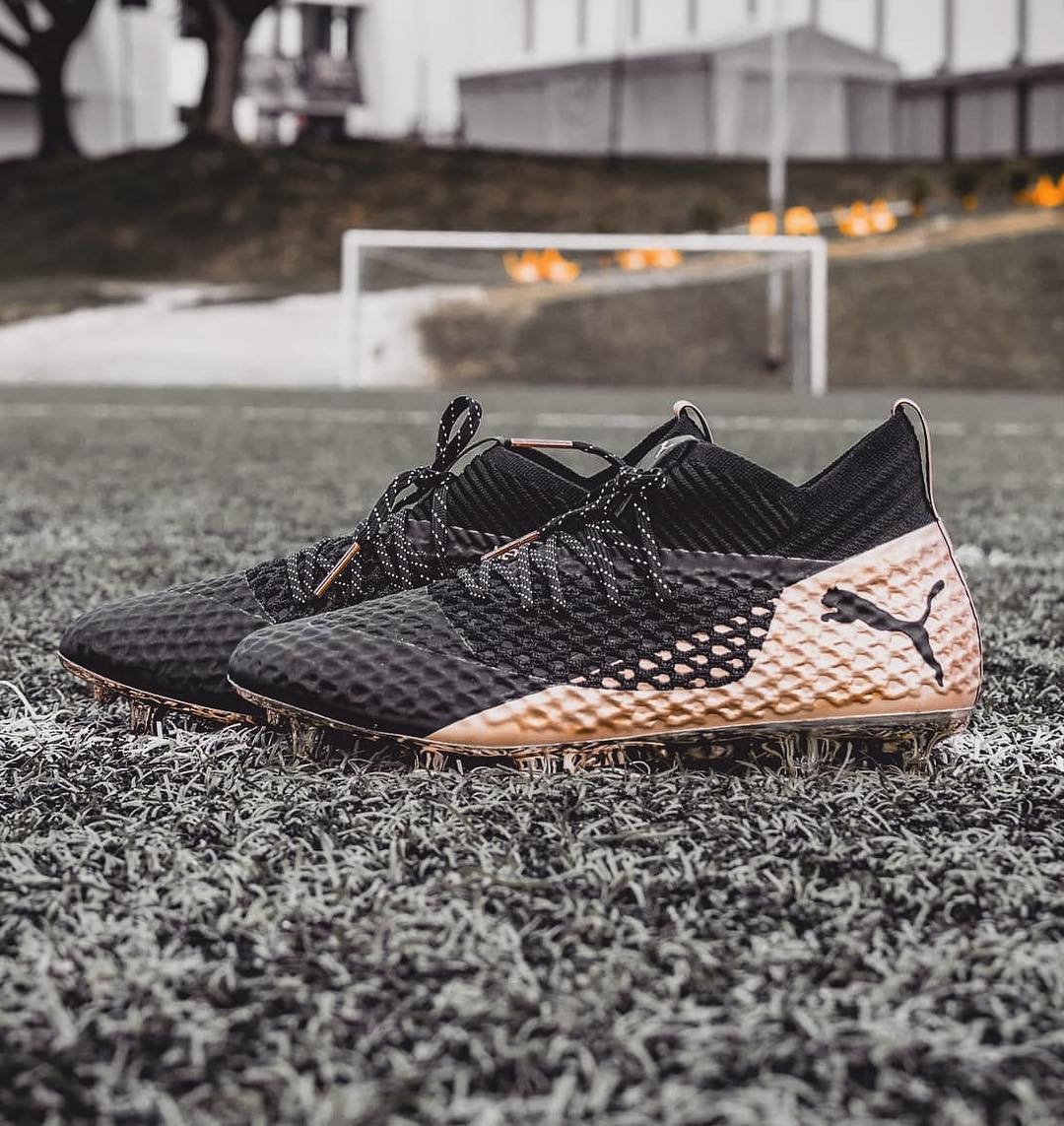 看足球鞋测评该看谁,日本足球鞋enjoyz