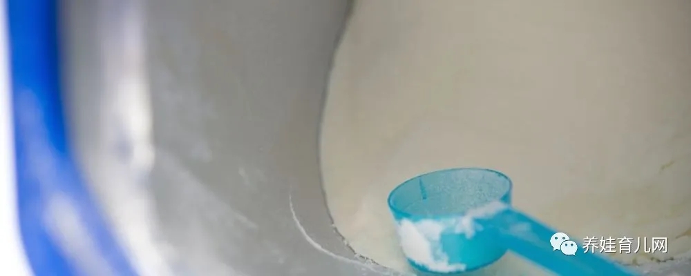 一段奶粉转二段奶粉注意事项,奶粉前喂水还是奶粉后喂水