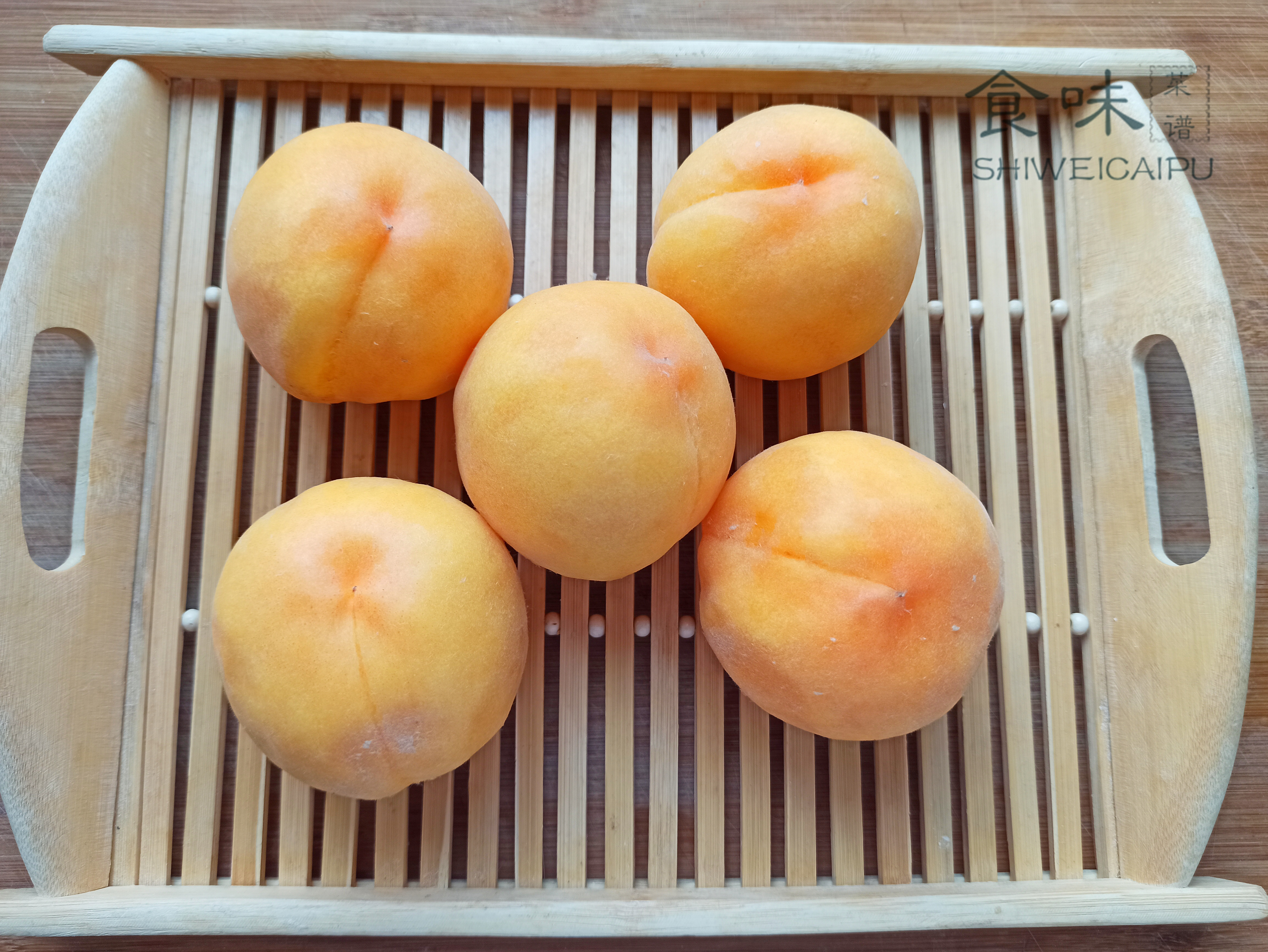 正宗黄桃酸甜可口,正宗黄桃9斤