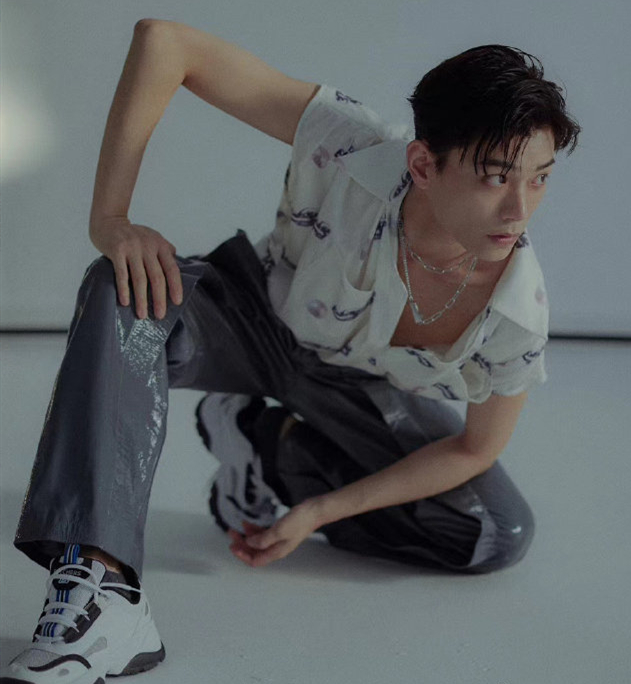 斯凯奇推荐女鞋老爹鞋吴宣仪同款,吴宣仪同款斯凯奇鞋2021年上的吗