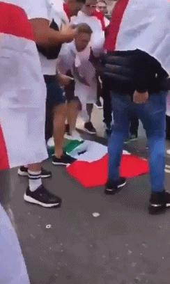 英格兰足球流氓被暴打,英格兰足球流氓被打事件