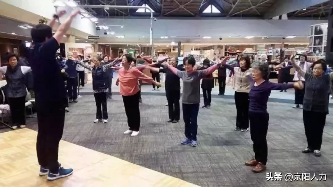 中国人口14亿其中老龄人口有多少,中国人口老龄化趋势什么时候下降