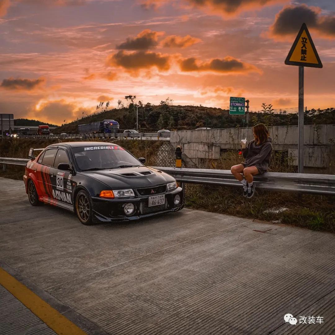 这动手能力也太强了！车友纯手工打造纯粹JDM小货车