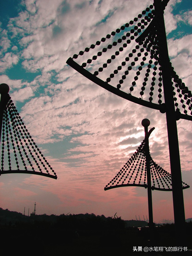 厦门有这样一个地方｜小和尚的邻居是大学生，古朴与摩登并存