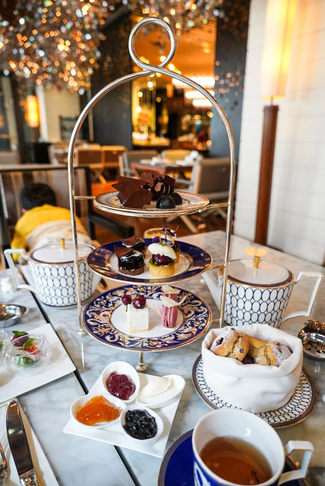 不到两千就能住天津丽思卡尔顿?还能随便吃?这样的羊毛不多了