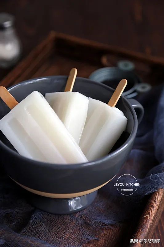 老冰棍最简单的做法只用白糖和水,怎么做老冰棍雪糕只用水和糯米粉