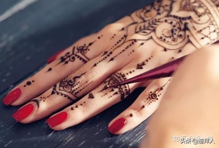 迪拜种一棵树,迪拜养一棵树成本