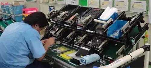 日本人对残疾人有特殊的照顾,日本对人的关爱