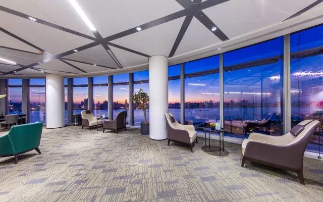 武汉绿地华中第一高楼叫什么,武汉第一高楼绿地中心高多少