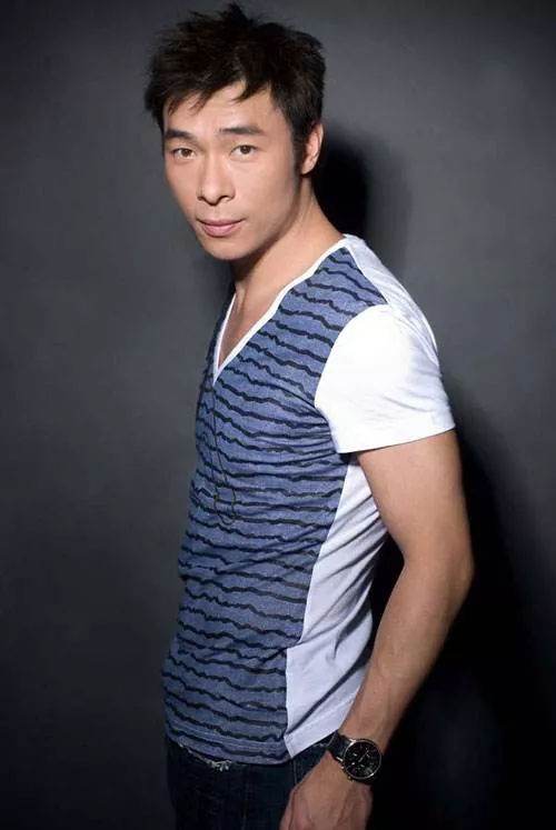 黄心颖许志安回应出轨,黄心颖首谈出轨许志安