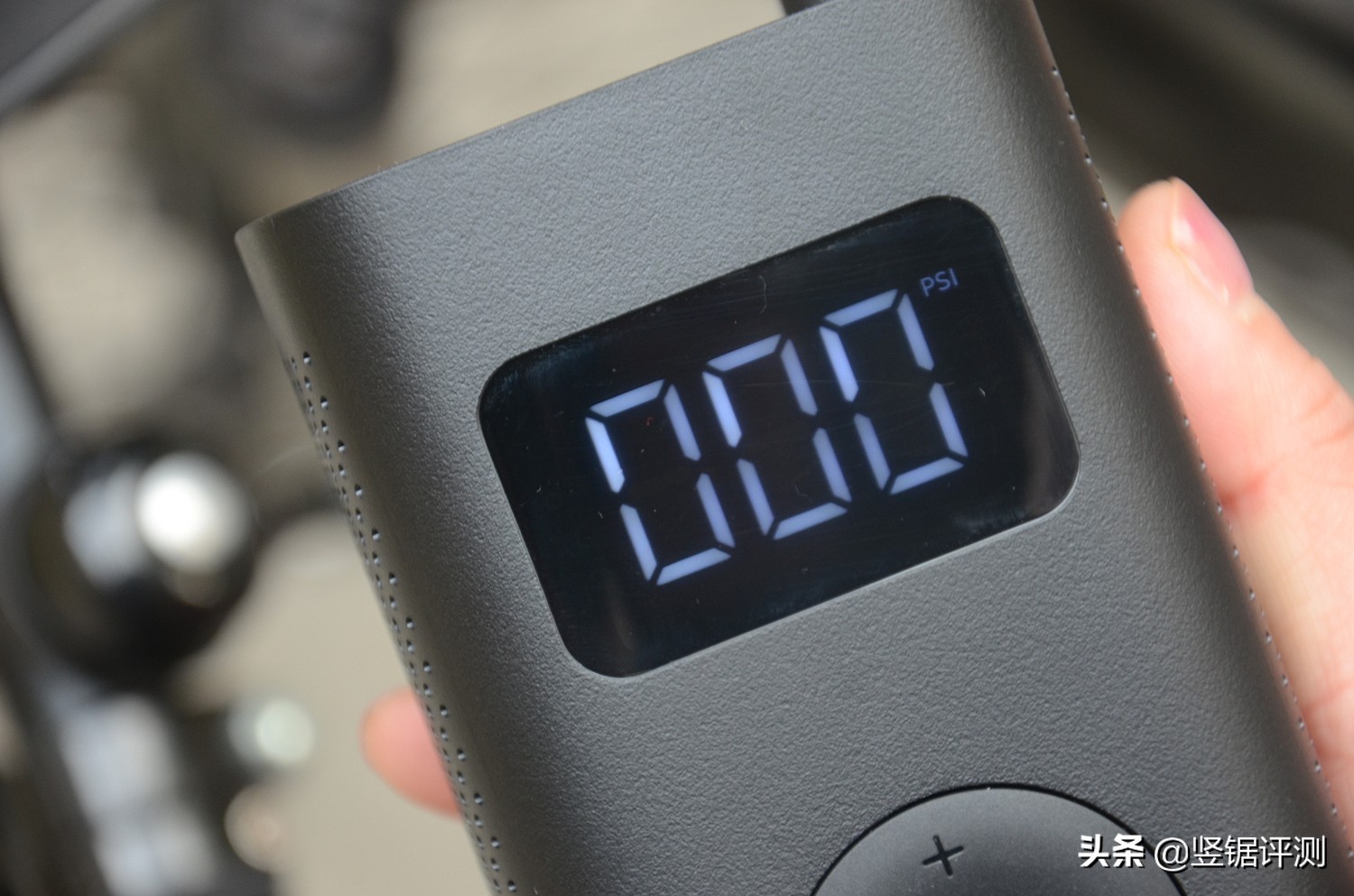 小米打气筒1s和2s有什么区别,小米打气筒使用视频