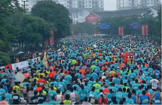 2018十大最受追捧的马拉松,国内最值得跑的三场马拉松