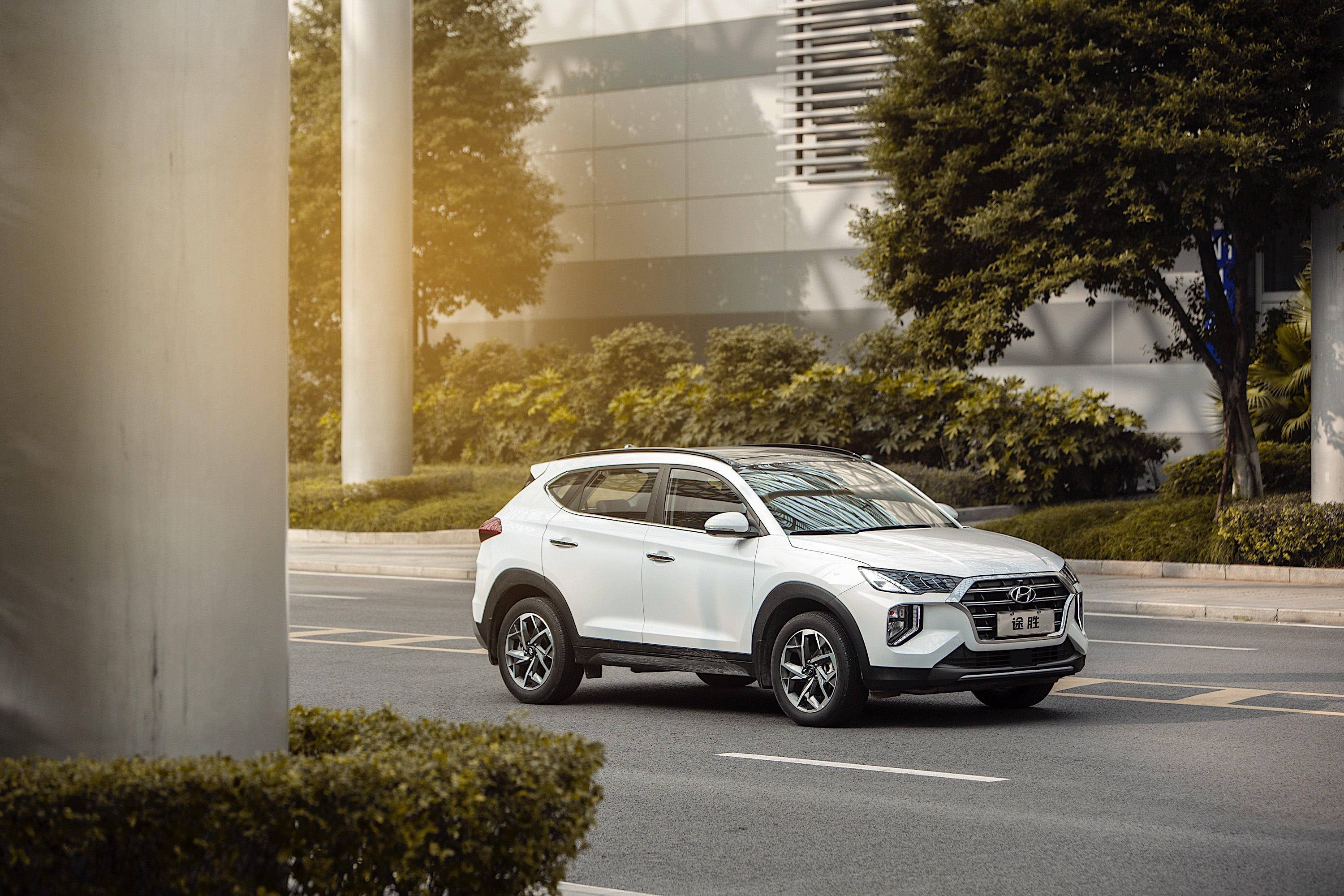 第四代途胜亮相,第四代途胜时尚版2020款