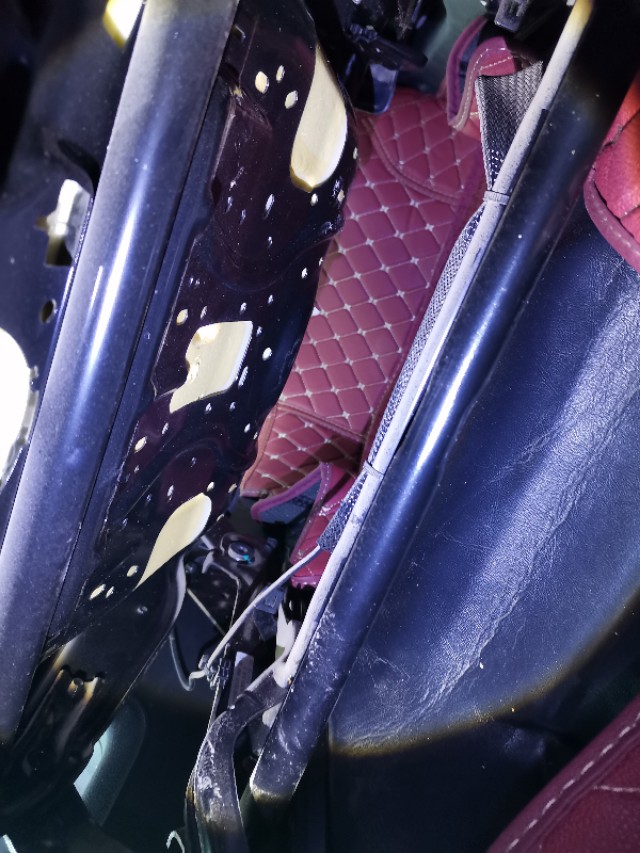 朋友帮忙看车况,斯柯达野帝13万公里多少价位