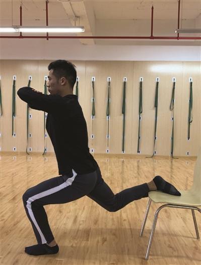 跑步脚踝上方10公分疼痛,跑步脚踝肿痛怎么消除