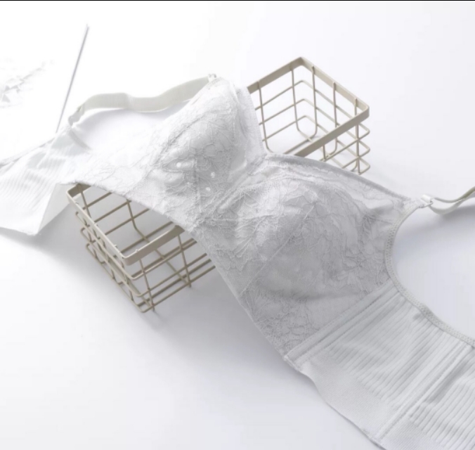 厚胸垫和薄胸罩哪个好,三角文胸用什么样的胸垫