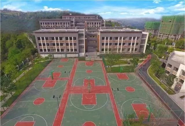 西大附中浐灞中学师资力量,西大附中学校环境