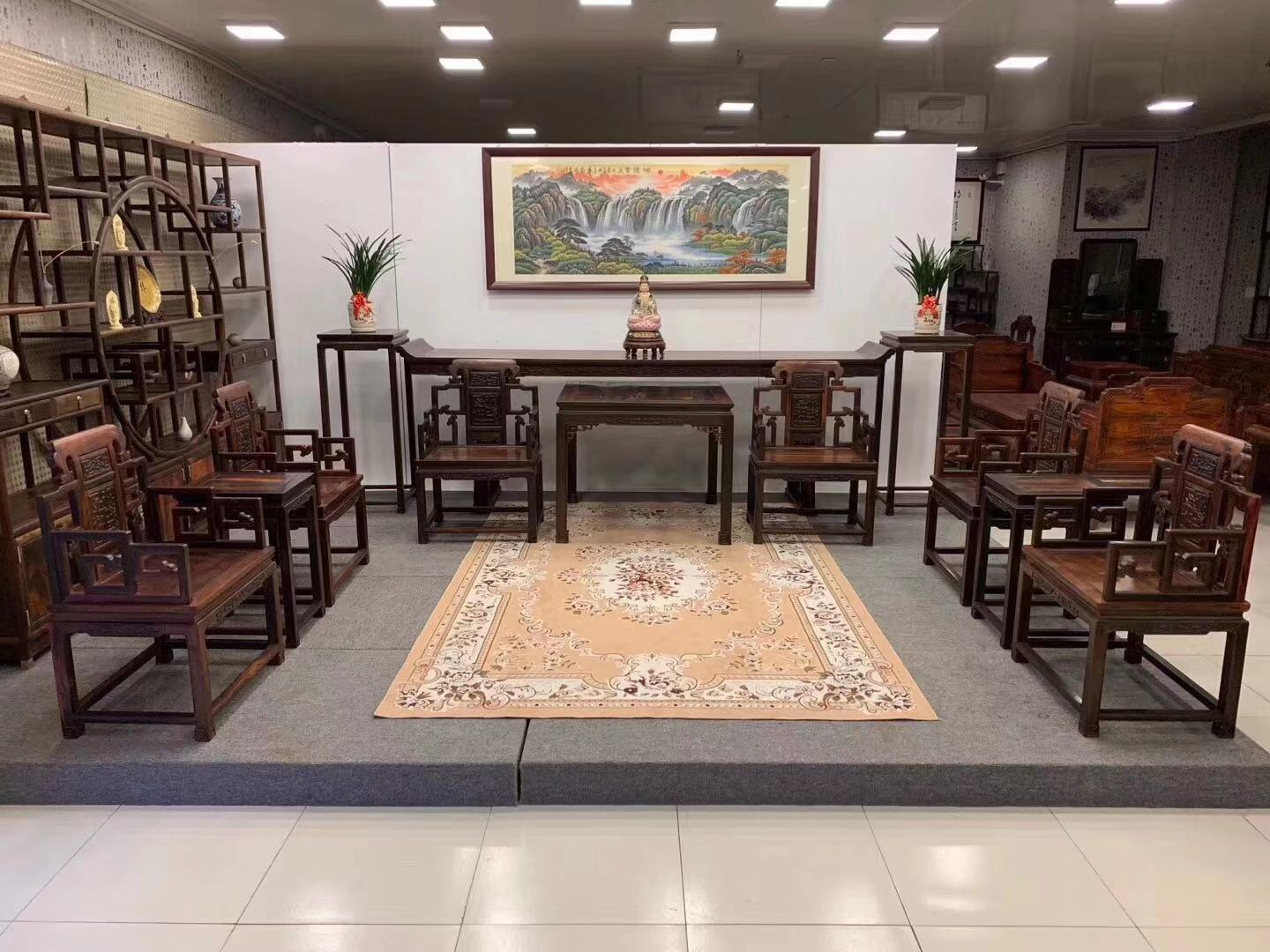 红木家具是不是比较高档,不要买的红木家具