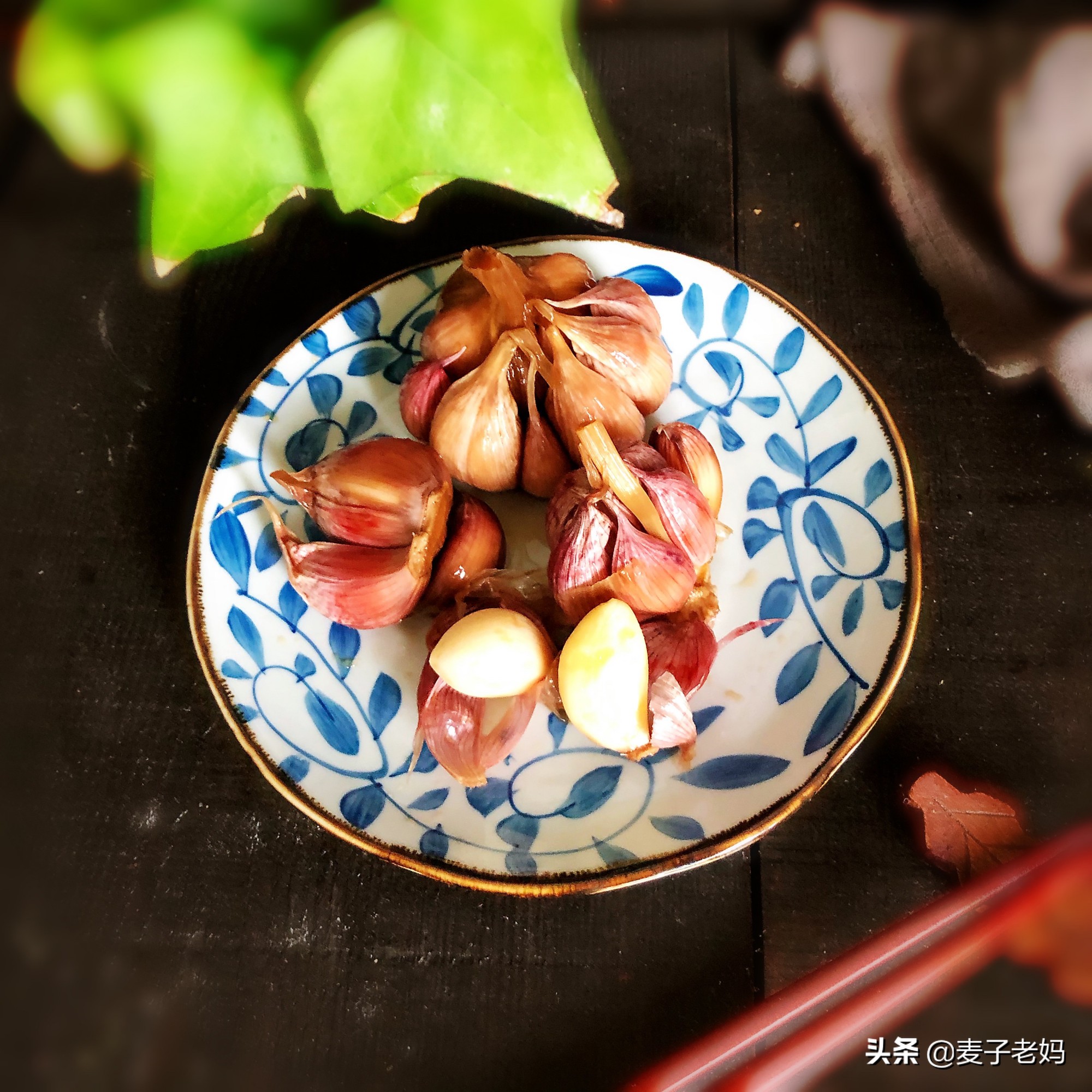 鲜蒜头这样腌一下，酸甜爽脆、生津开胃，放一年都不坏，夏日必备