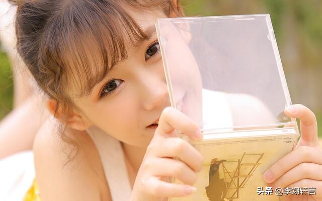 有一个粘人的男朋友怎么办,女朋友超级粘人男朋友应该怎么办