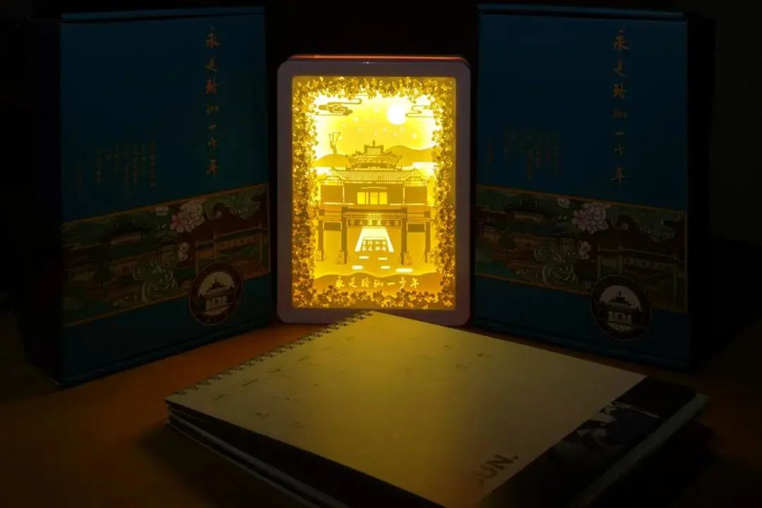 这些高校送的毕业礼物火了，送瓜的，送芯片的，还有送男朋友的