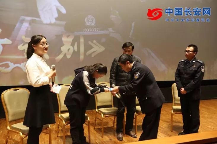 收到再审决定书,收到高院再审决定书