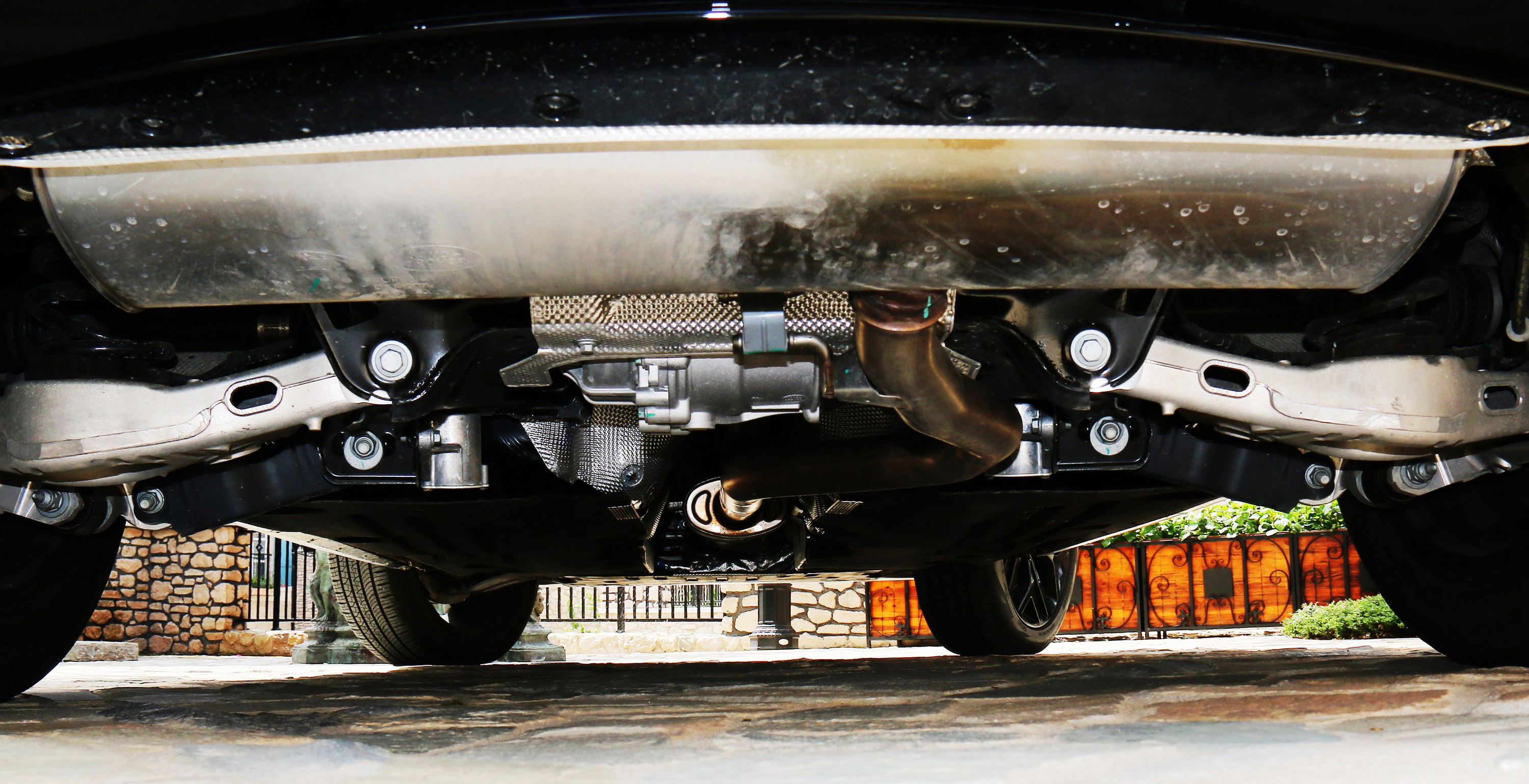 路虎揽胜极光l怎么样值得购买吗,2022路虎揽胜极光l值得买么