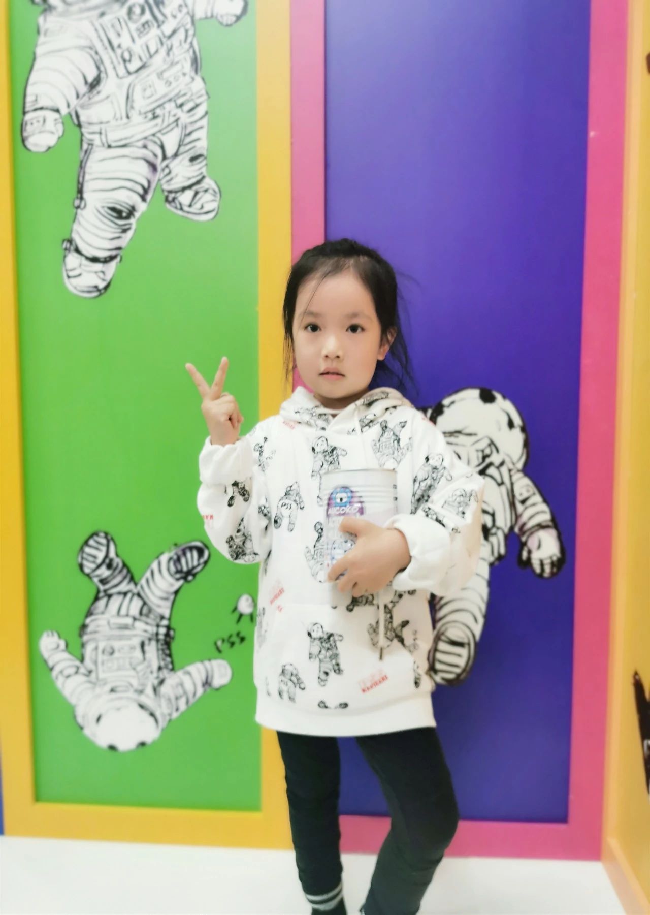 WHAT？王嘉尔最爱的女孩竟然在澳洲！揭秘----她到底是谁？