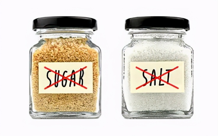 宝宝几个月可吃加盐食物,1岁宝宝需要额外加盐吗