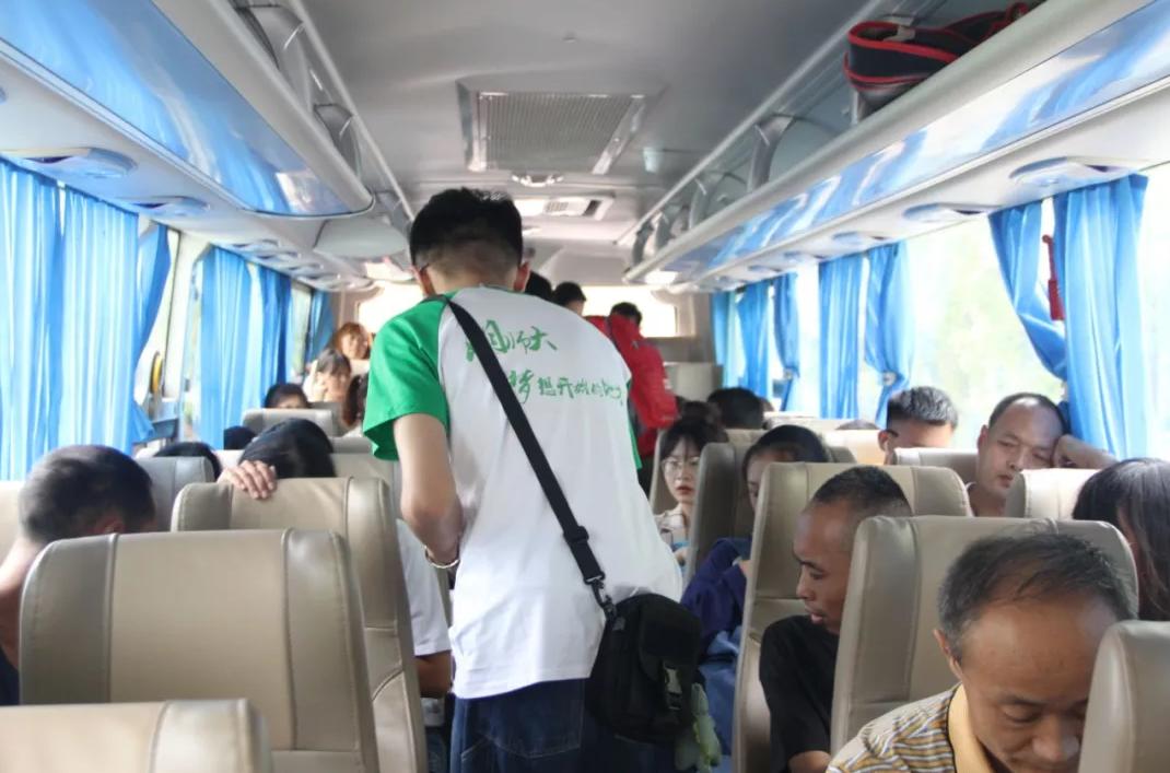 开学了！今年，湖北师范大学为新生送上神秘大礼包，亮点满满