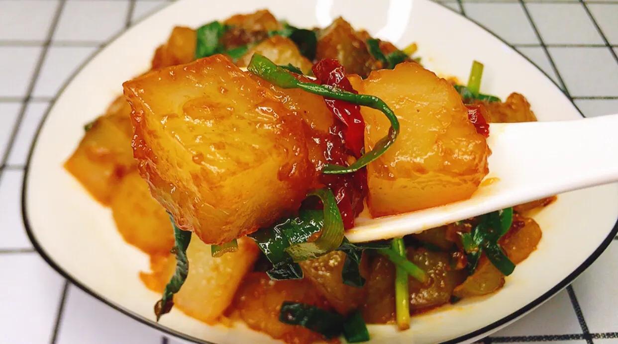 蒜炒凉粉的家常做法,炒凉粉放蒜香粉