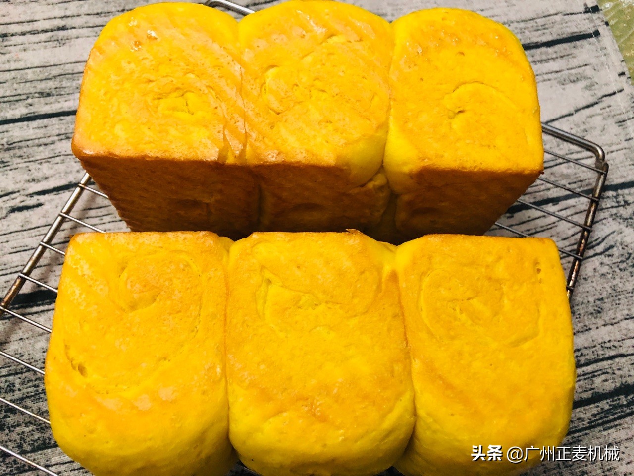 全麦无糖吐司面包烤箱做法,南瓜无糖吐司的做法