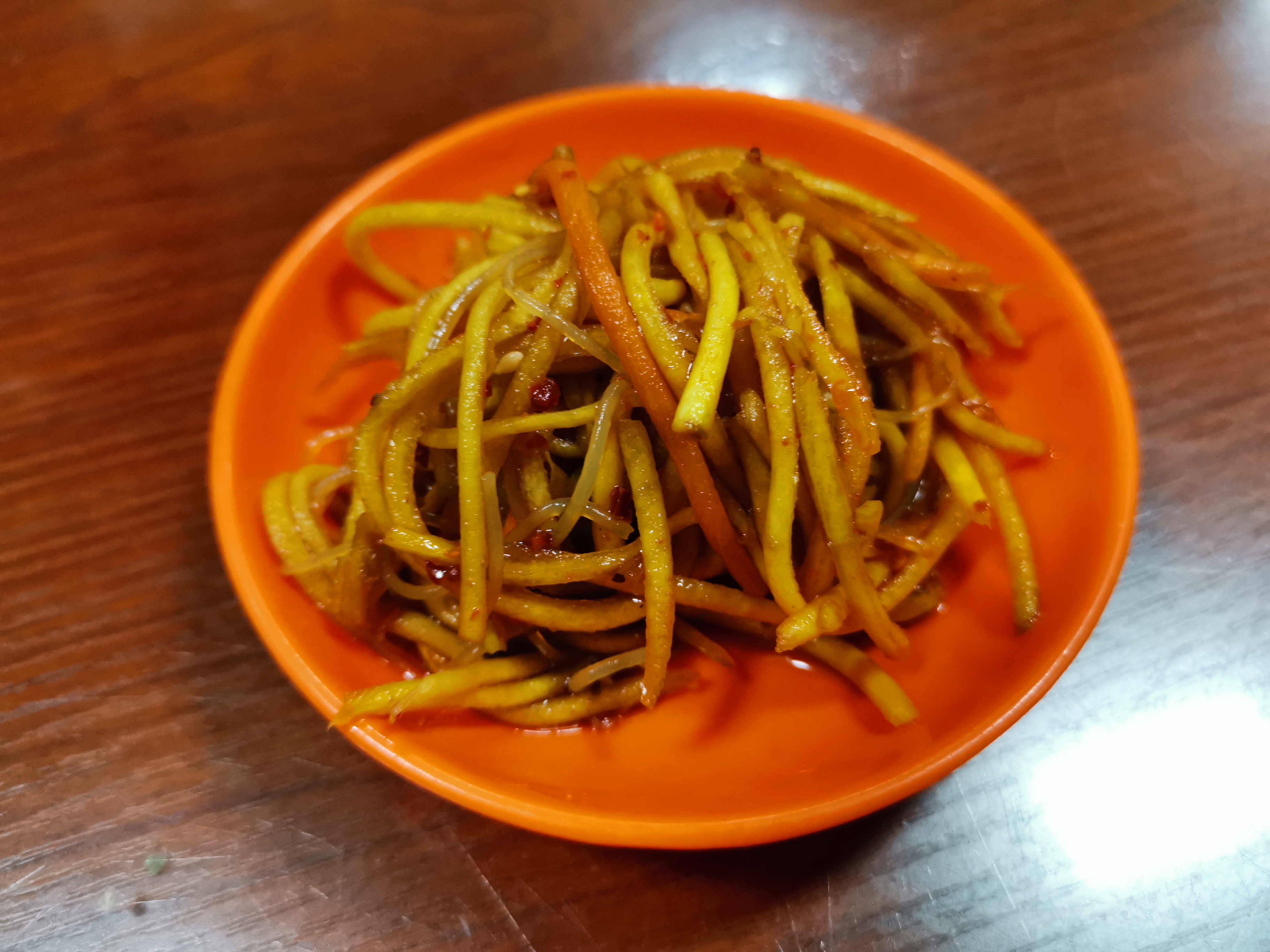 喀什古城南门艾力扎提抓饭美食,喀什艾力扎提抓饭有什么吃的