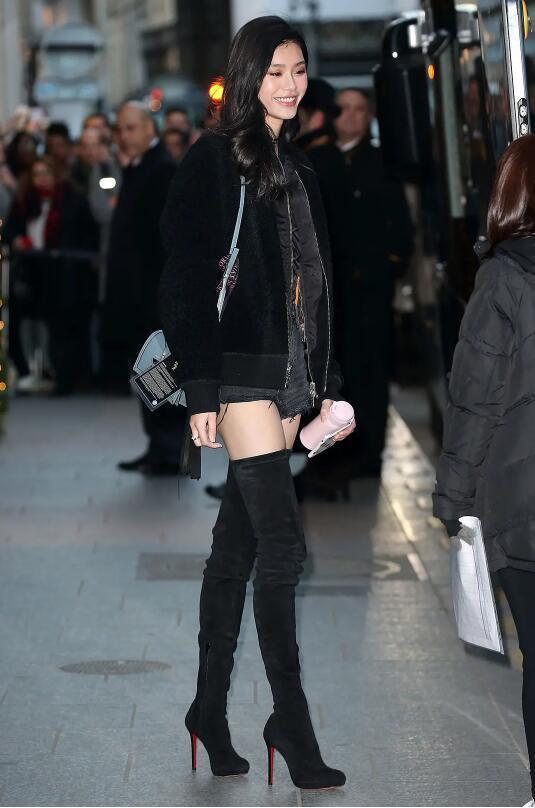 窦骁和奚梦瑶分家产画面,窦骁情路坎坷与奚梦瑶