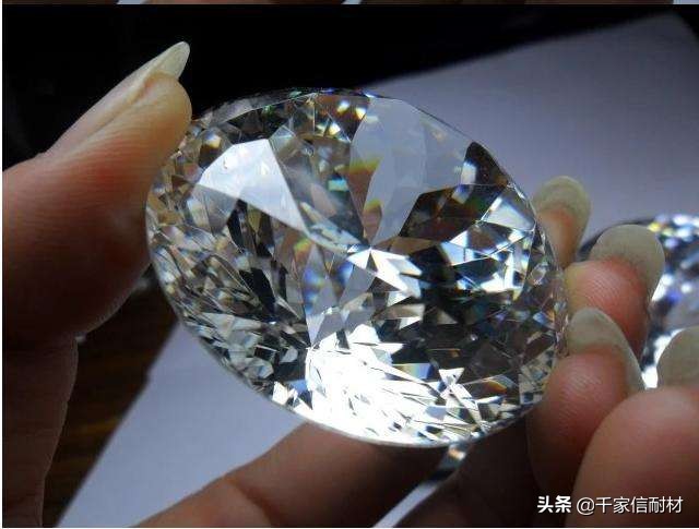 白刚玉和铬刚玉哪个硬度高,刚玉哪种材料最好