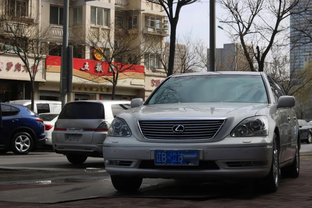 怪兽修车：翻新一辆2005年凌志LS430，当年百万经典车，满血复活