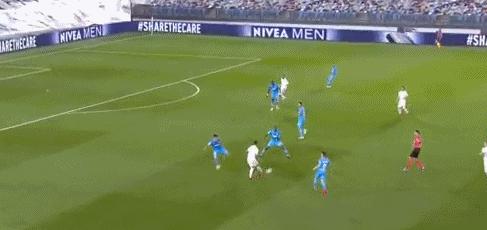 本泽马绝杀梅西,本泽马欧冠进球超越梅西